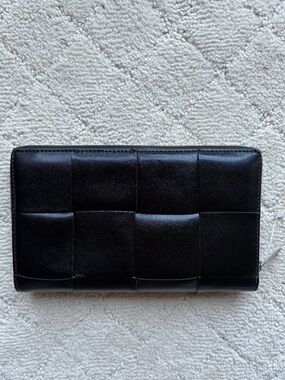 Bottega Veneta Cassette Black Leather Zip Around Wallet